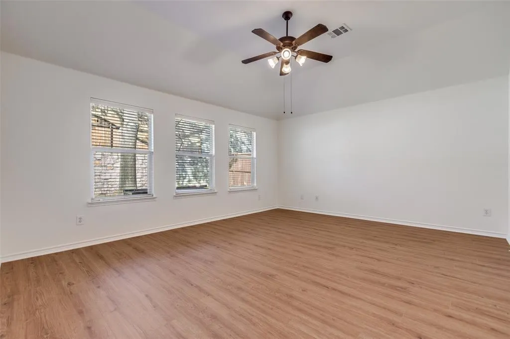 8112 Riverwalk Trail