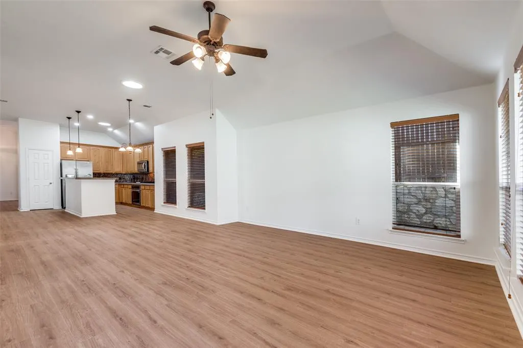 8112 Riverwalk Trail