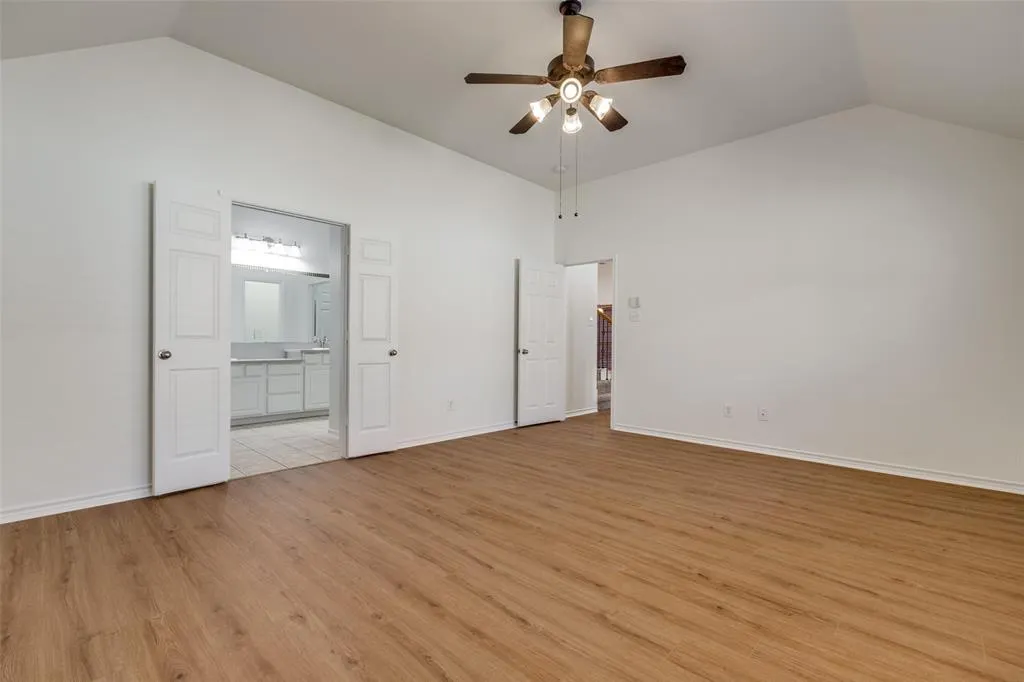 8112 Riverwalk Trail