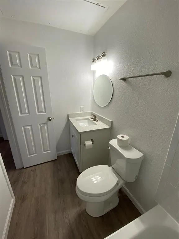 6760 Eastridge Drive, #101