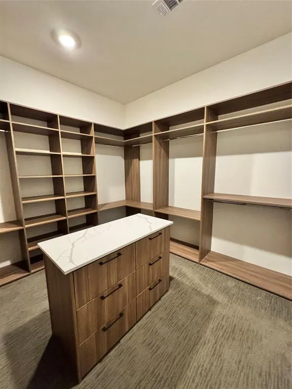 2620 Maple Avenue, #617