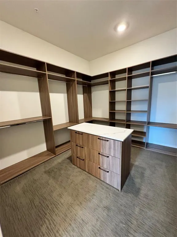 2620 Maple Avenue, #617