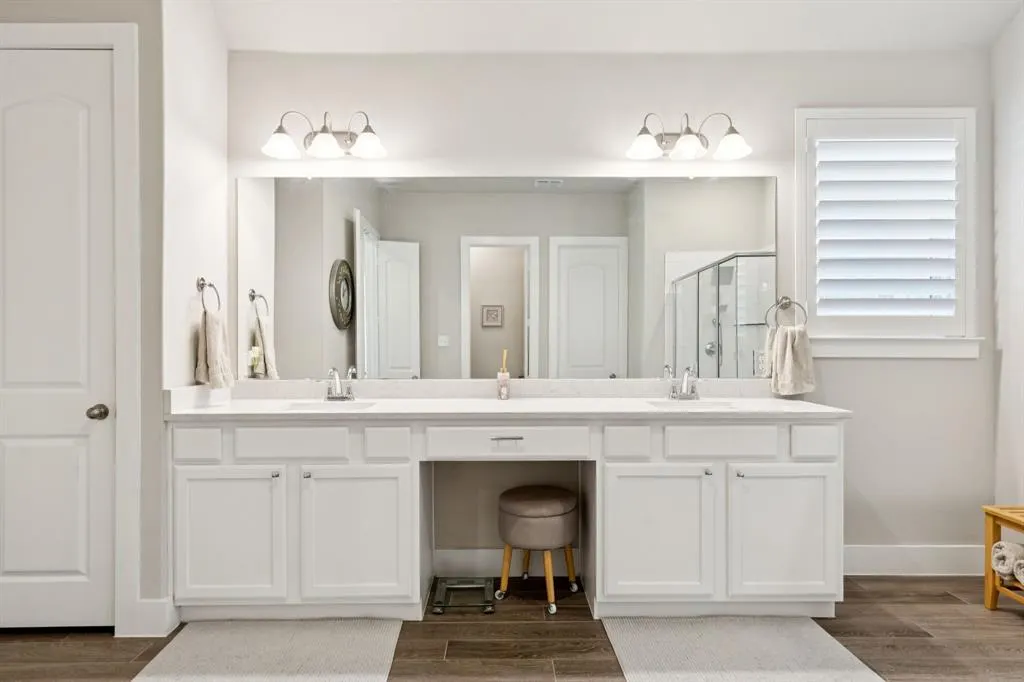 3521 Cimarron River Drive