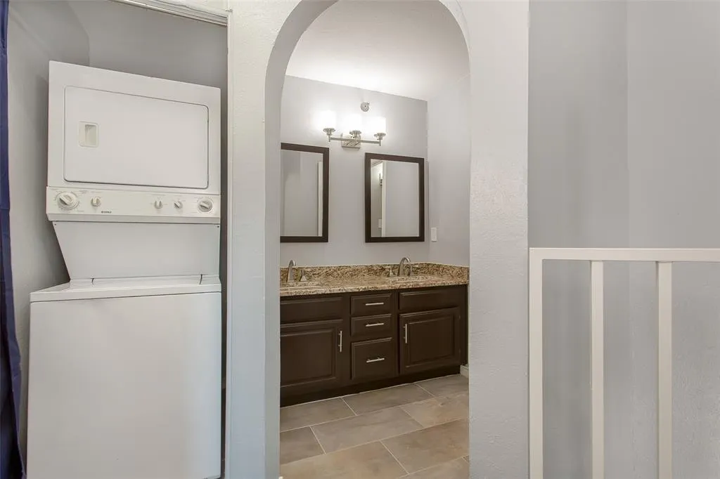 1010 Allen Street, #229