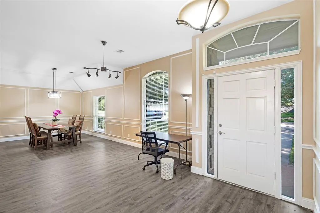 2600 Northcrest Drive