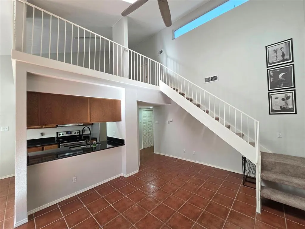 7525 Holly Hill Drive, #32