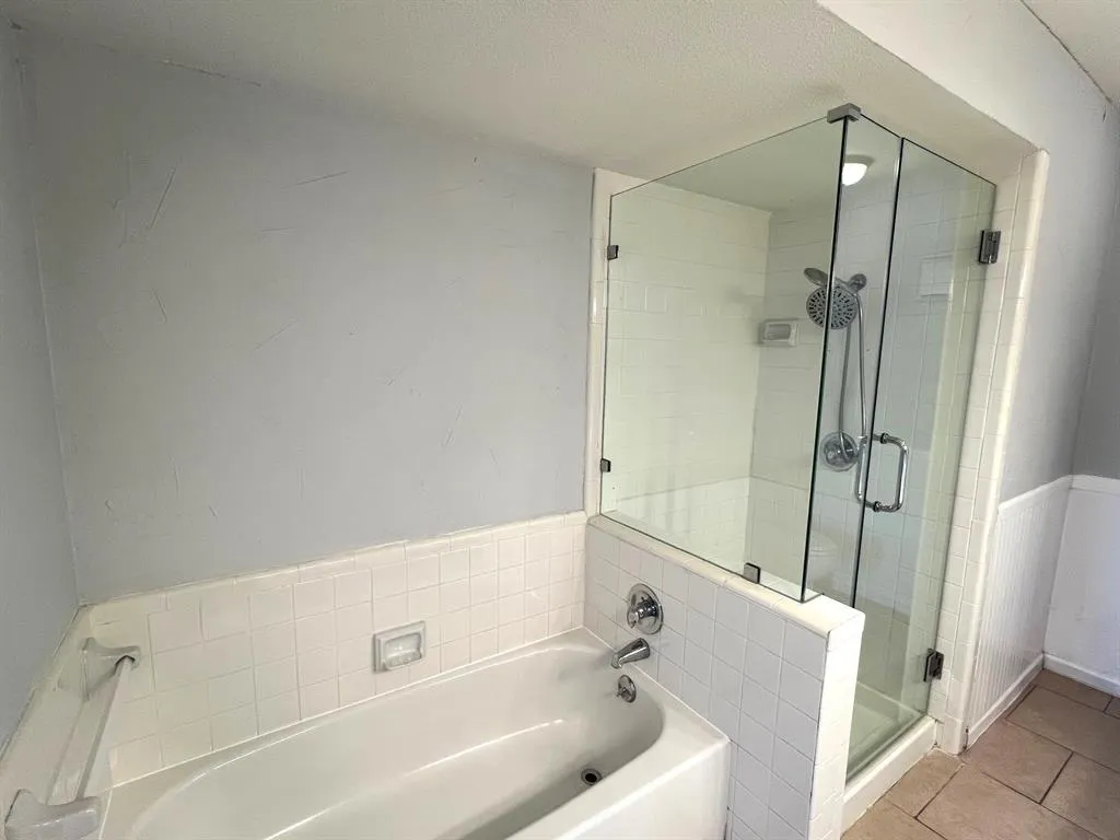 15221 Berry Trail, #704