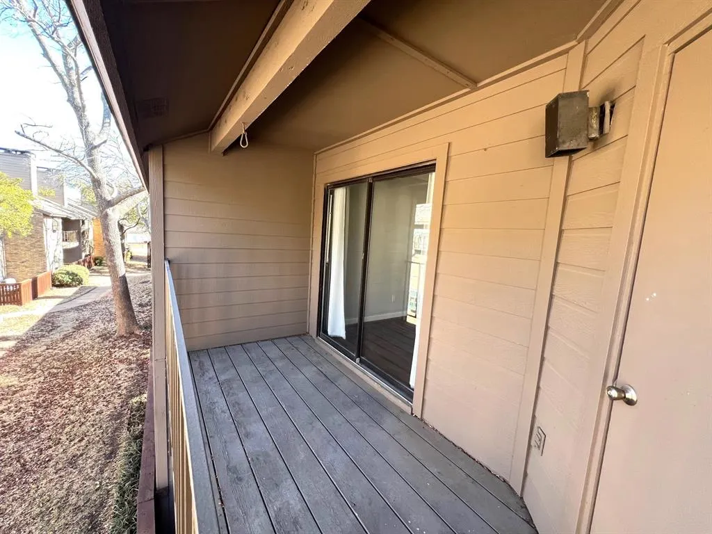 15221 Berry Trail, #704