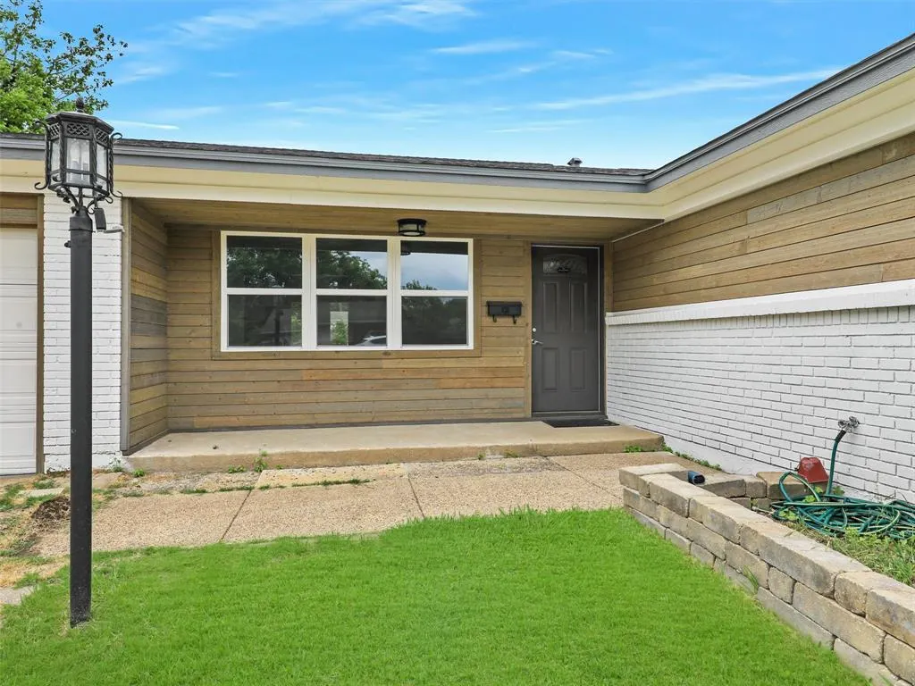 8555 Westfield Drive