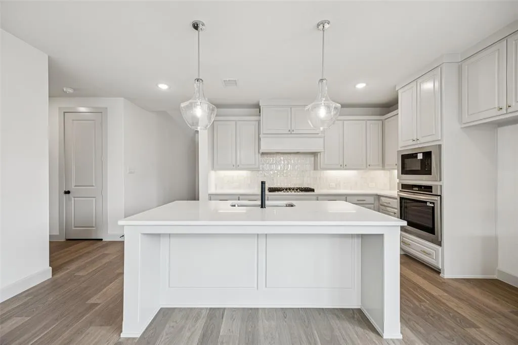 6917 Chief Spotted Tail Drive