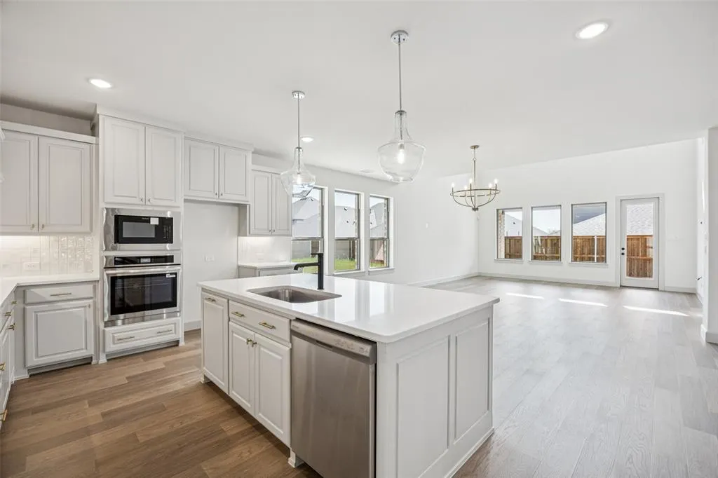 6917 Chief Spotted Tail Drive