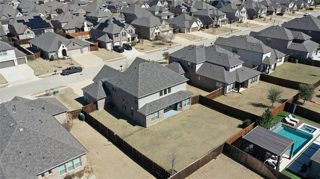 411 Fox Crossing Lane