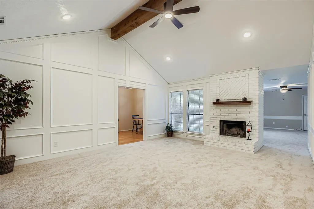 7661 Kings Ridge Road