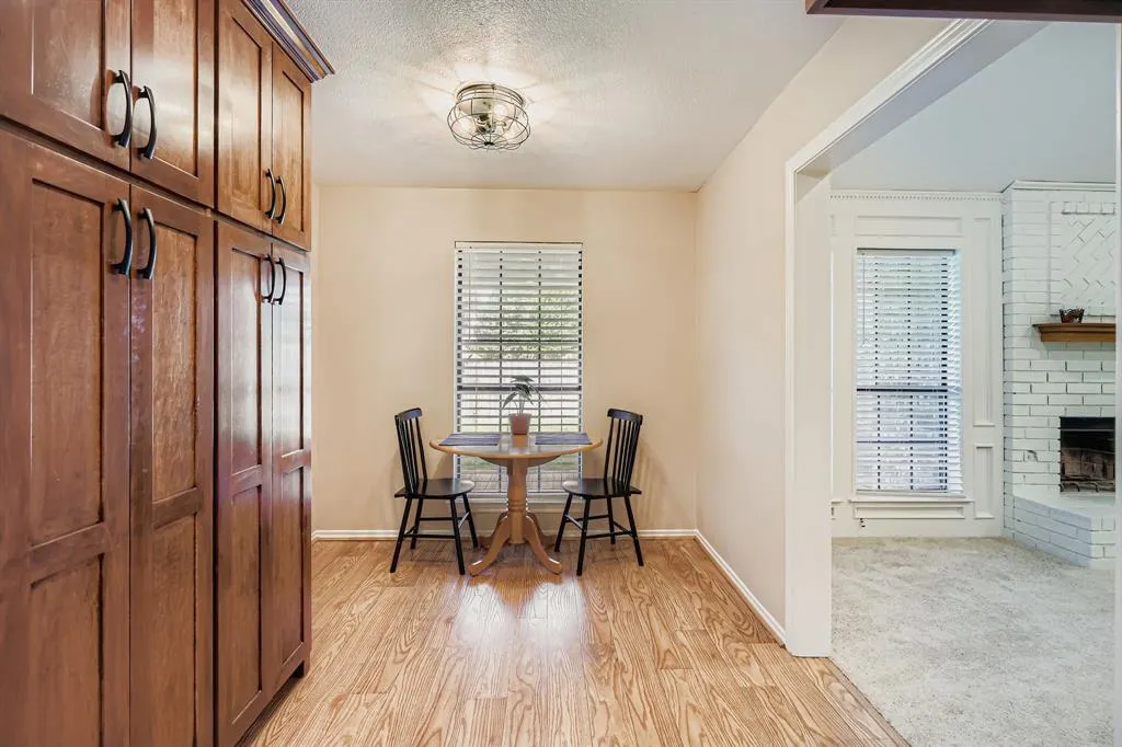 7661 Kings Ridge Road