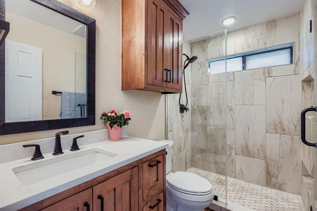 7661 Kings Ridge Road