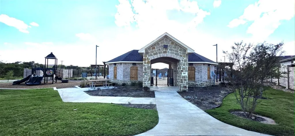 3904 Malachite Drive