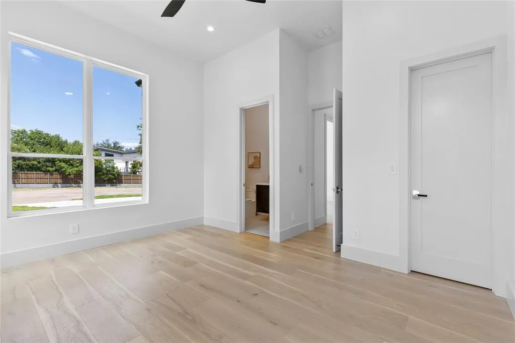 11232 Hillcrest Road