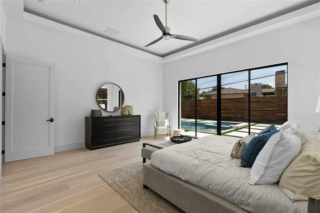 11232 Hillcrest Road