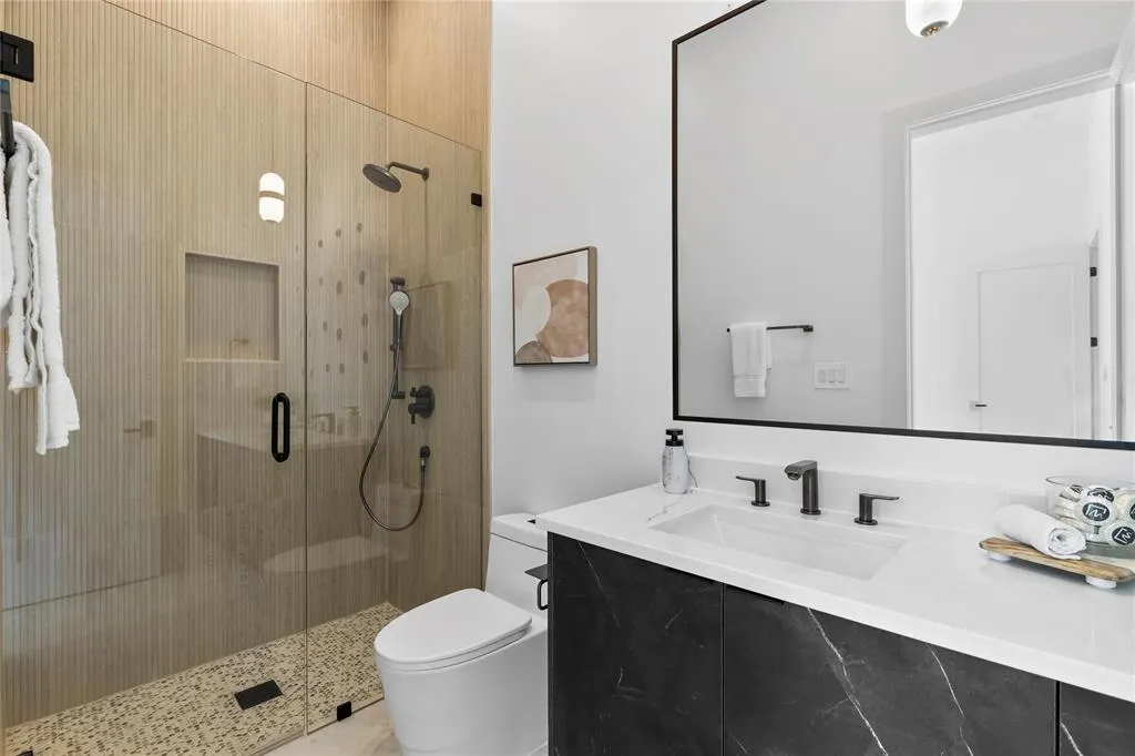 11232 Hillcrest Road