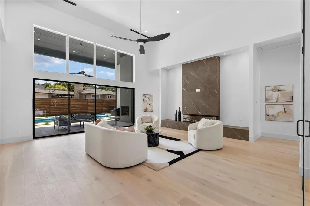 11232 Hillcrest Road