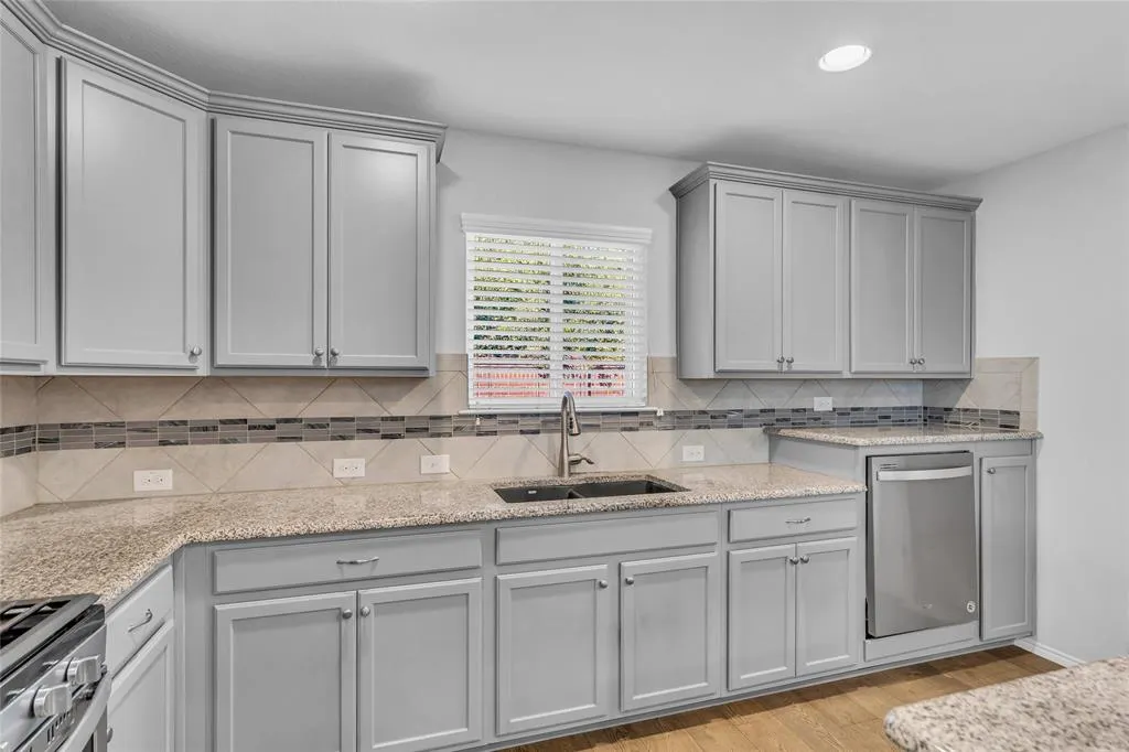 8845 Twin Pines Lane