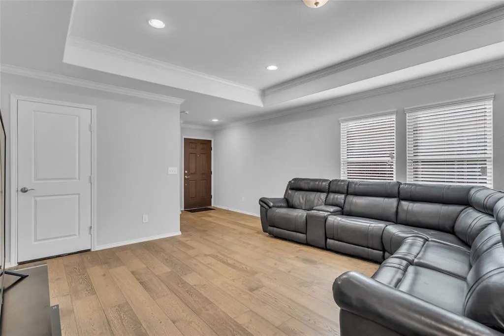 8845 Twin Pines Lane