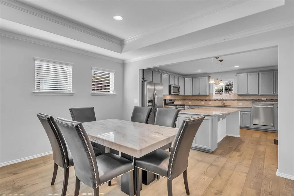 8845 Twin Pines Lane