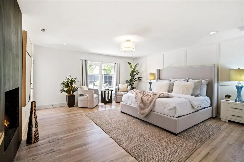 4336 Irvin Simmons Drive