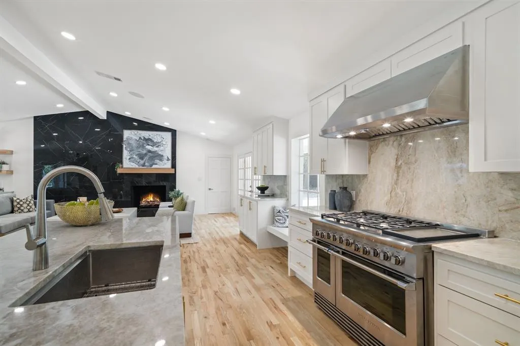 4336 Irvin Simmons Drive