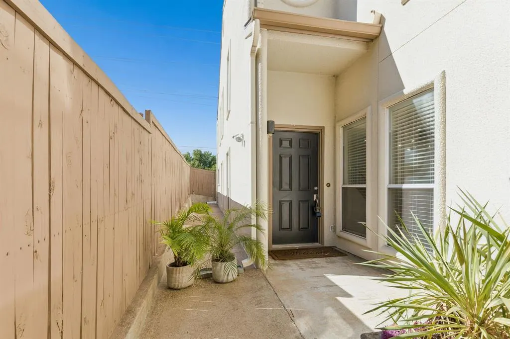 6438 Cedar Hollow Drive