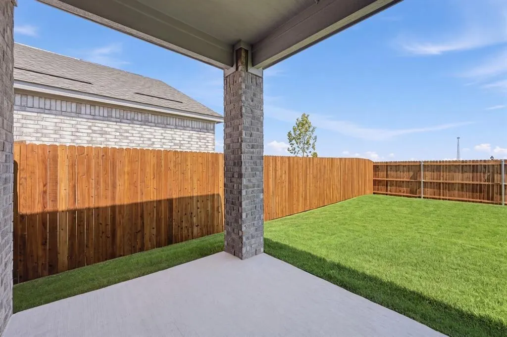 2641 Glacier Road