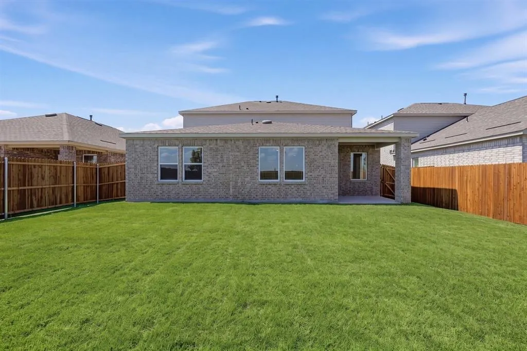 2641 Glacier Road