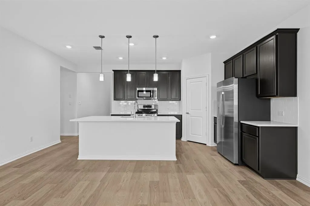 2641 Glacier Road