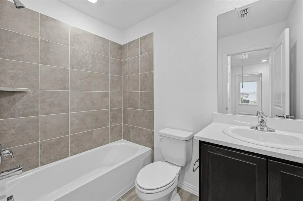 2641 Glacier Road