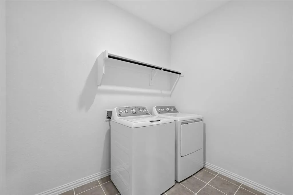 2641 Glacier Road