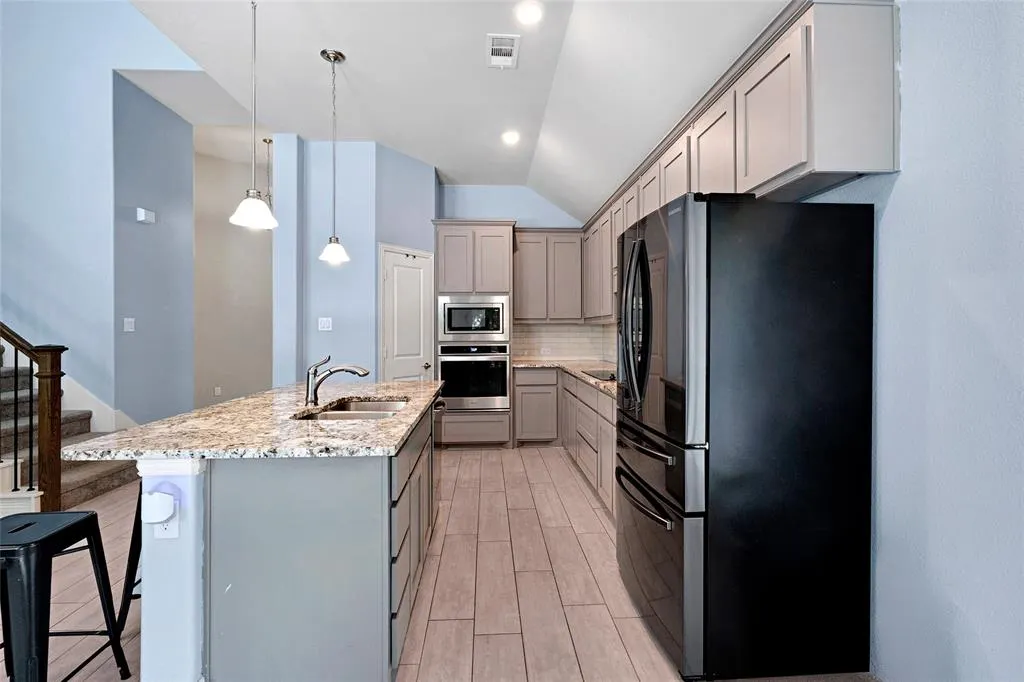 4002 Magnolia Ridge Drive