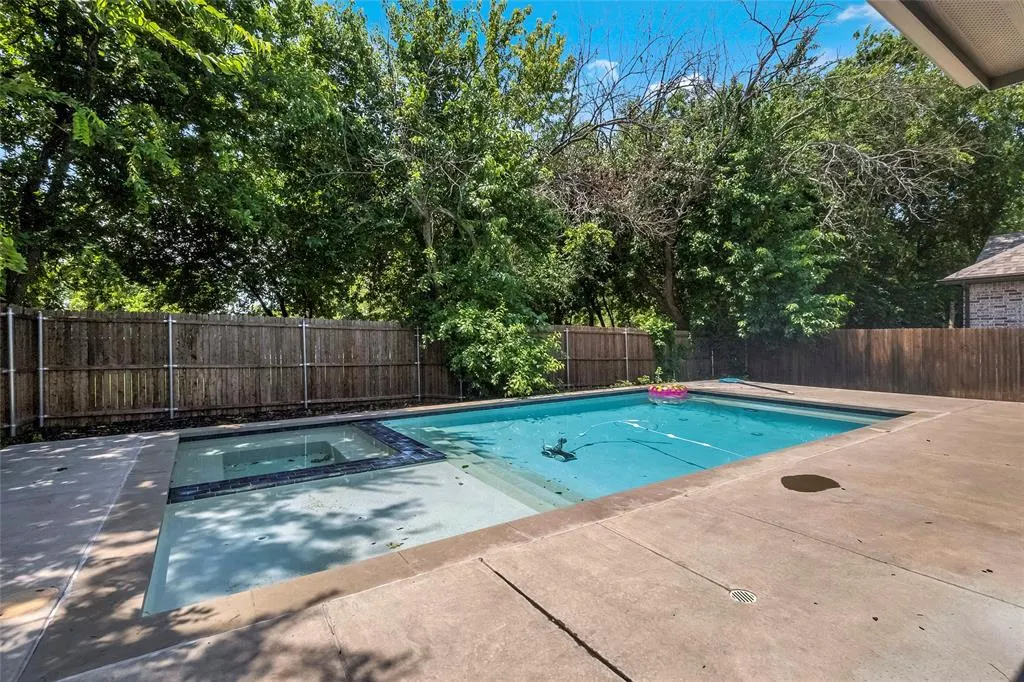 4002 Magnolia Ridge Drive