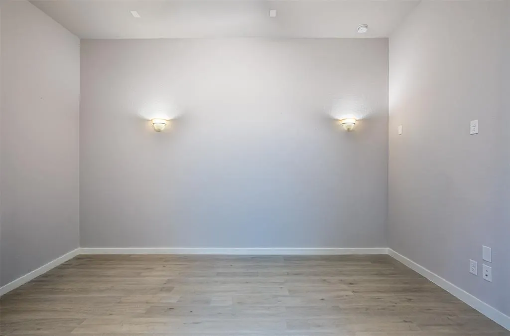 3009 Three Oaks Trail