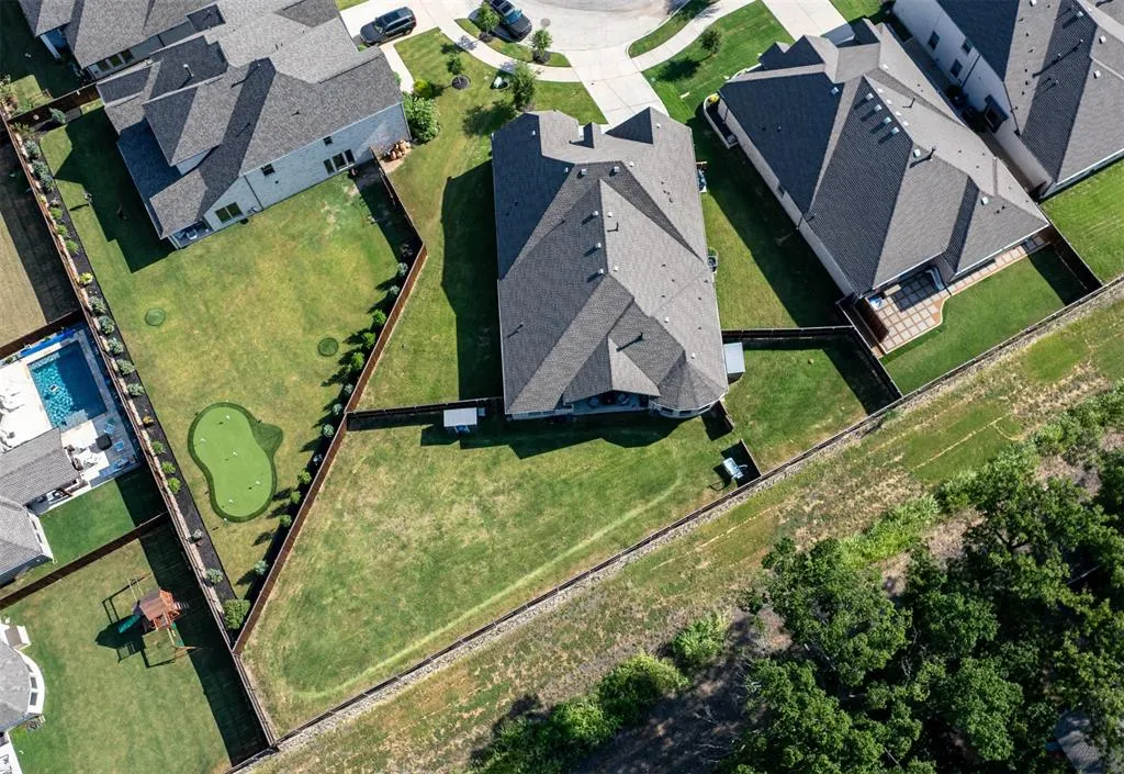 3009 Three Oaks Trail