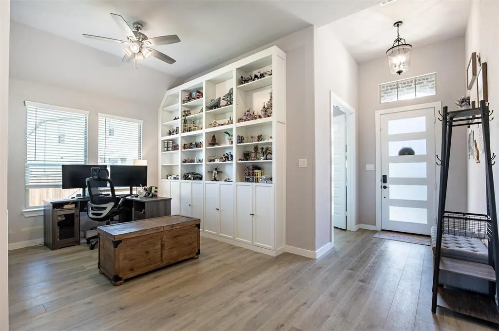 3009 Three Oaks Trail