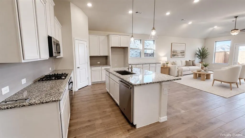 2201 River Trail