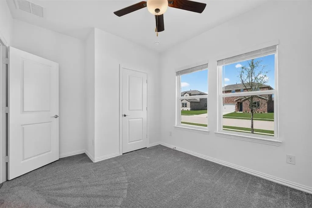2633 Glacier Road