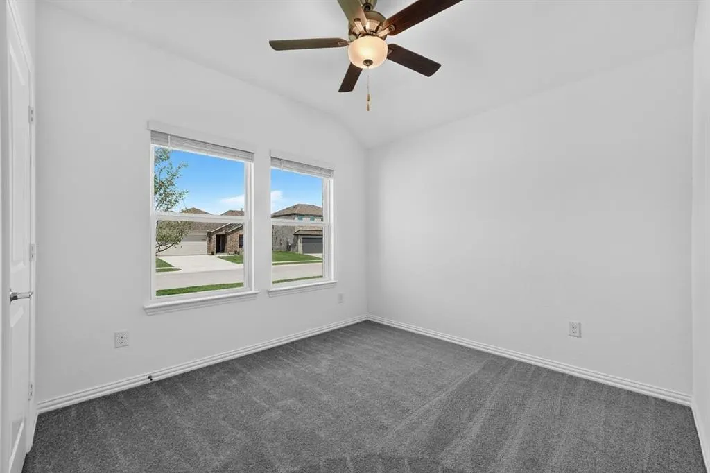 2633 Glacier Road