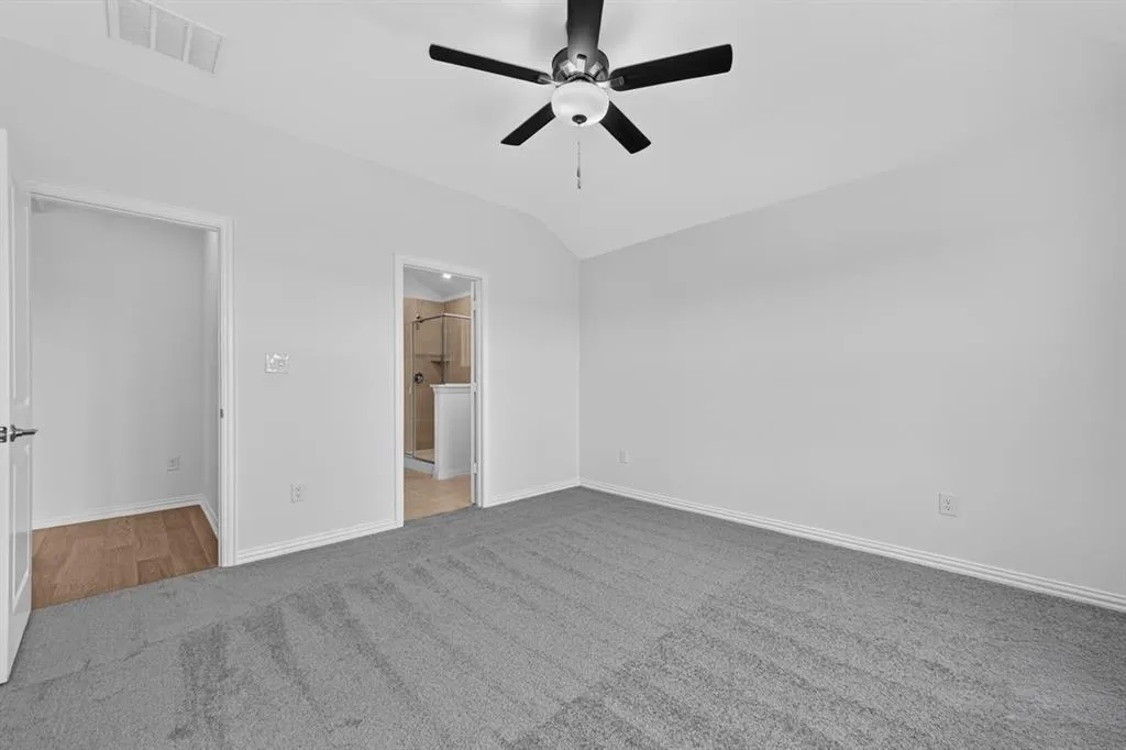 2633 Glacier Road