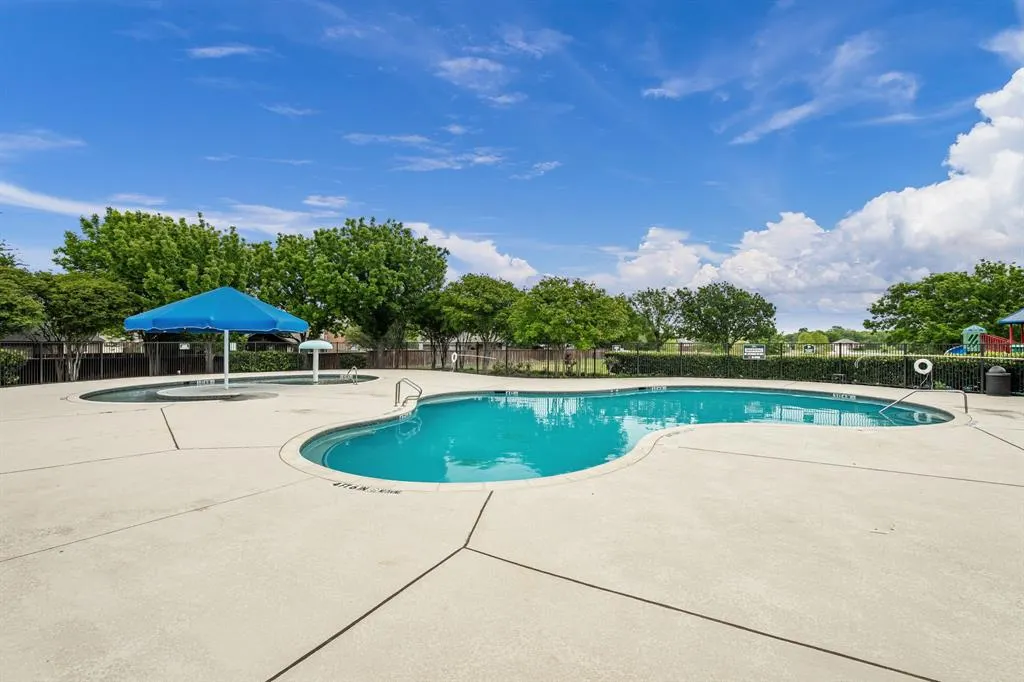 4404 Juniper Lane
