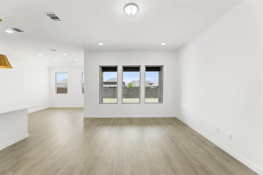 4313 Bellflower Lane
