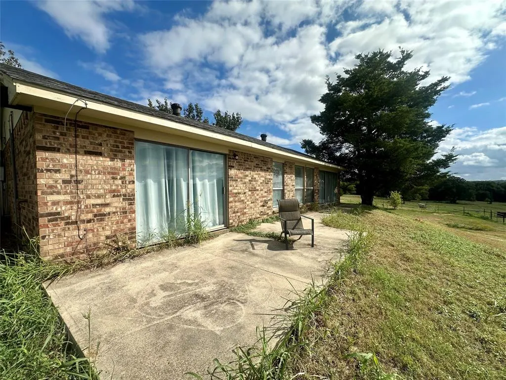 898 Ridgeview Road