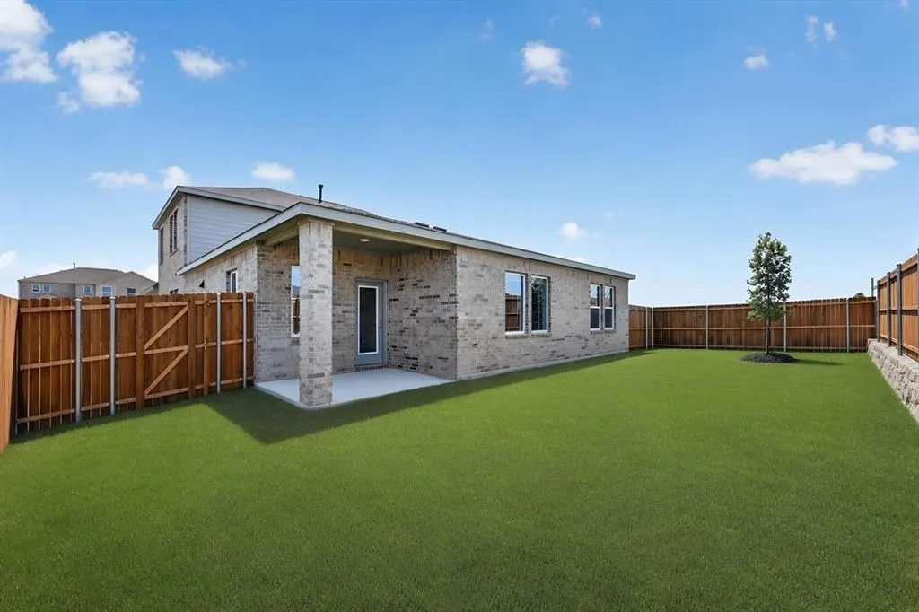 2636 Glacier Road