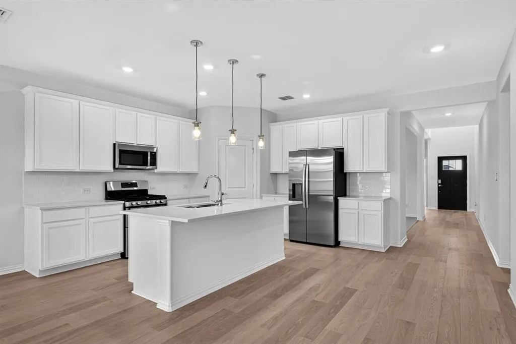 2636 Glacier Road
