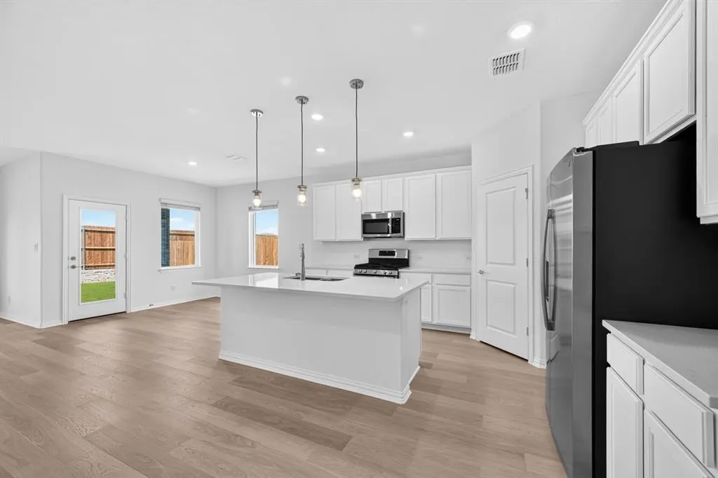 2636 Glacier Road